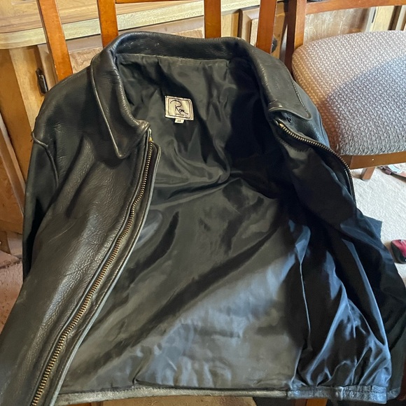 Rome Black Leather Jacket - Picture 4 of 5